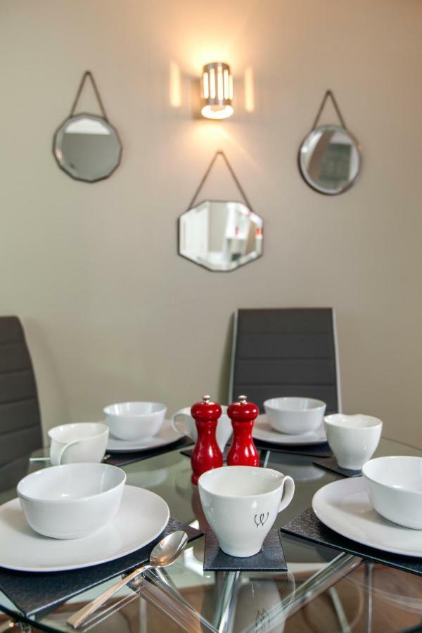 2Bed 2Bath Apartment In Fitzrovia - Free Exclusive Parking London Ngoại thất bức ảnh